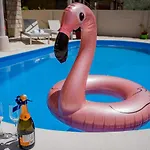 Branka Near Dubrovnik With Pool And Wine Cellar 아파트 *