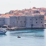 아파트 Branka Near Dubrovnik With Pool And Wine Cellar