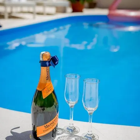 Branka Near Dubrovnik With Pool And Wine Cellar