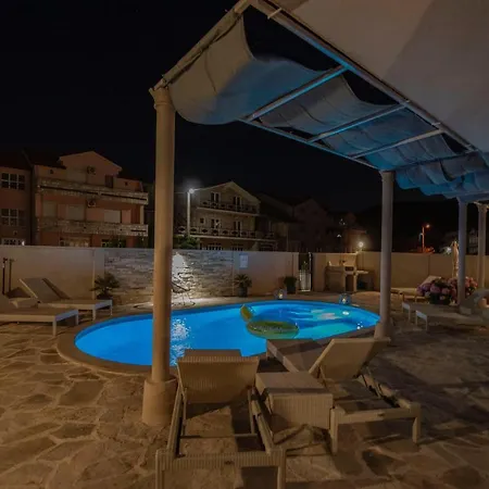 Branka Near Dubrovnik With Pool And Wine Cellar Apartment *