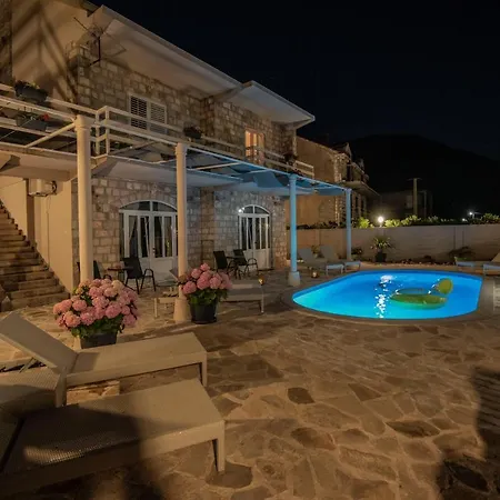Branka Near Dubrovnik With Pool And Wine Cellar Ivanica