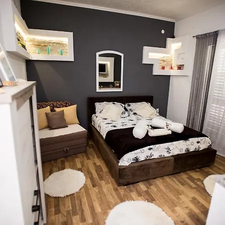 Branka Near Dubrovnik With Pool And Wine Cellar Ivanica