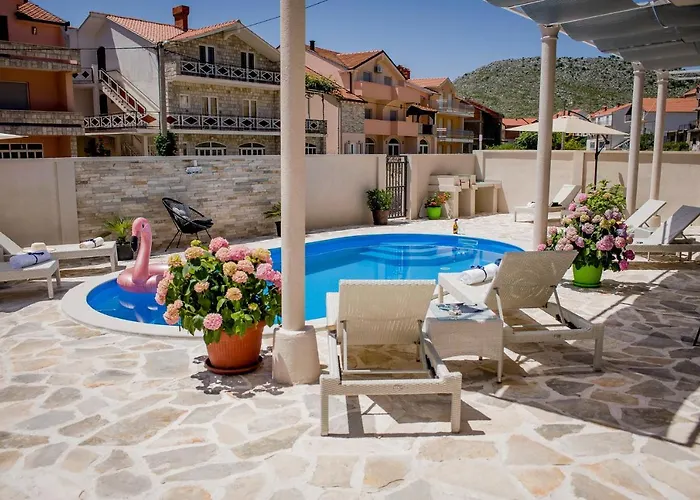Branka Near Dubrovnik With Pool And Wine Cellar *