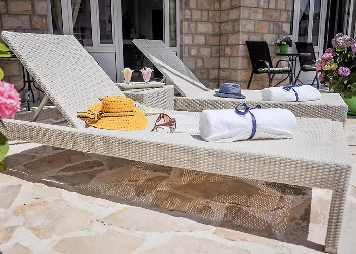 Branka Near Dubrovnik With Pool And Wine Cellar Ivanica