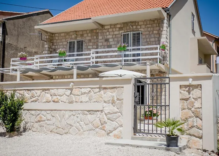 Branka Near Dubrovnik With Pool And Wine Cellar * Ivanica