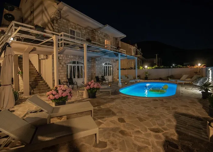 Branka Near Dubrovnik With Pool And Wine Cellar Ivanica