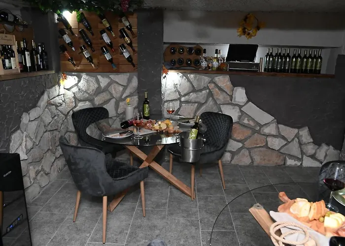 Branka Near Dubrovnik With Pool And Wine Cellar Appartement